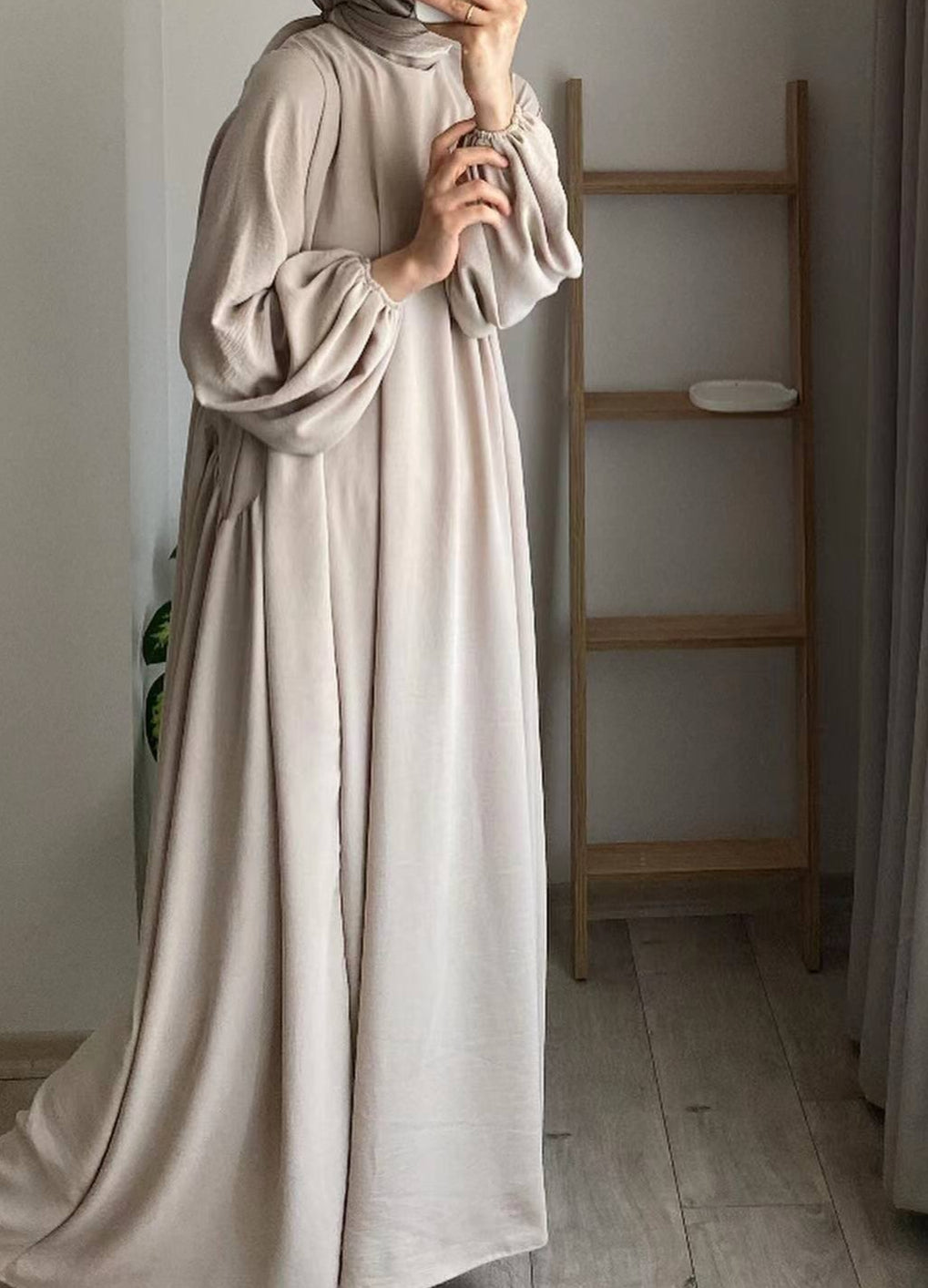 Roohani Balloon Sleeve Abaya