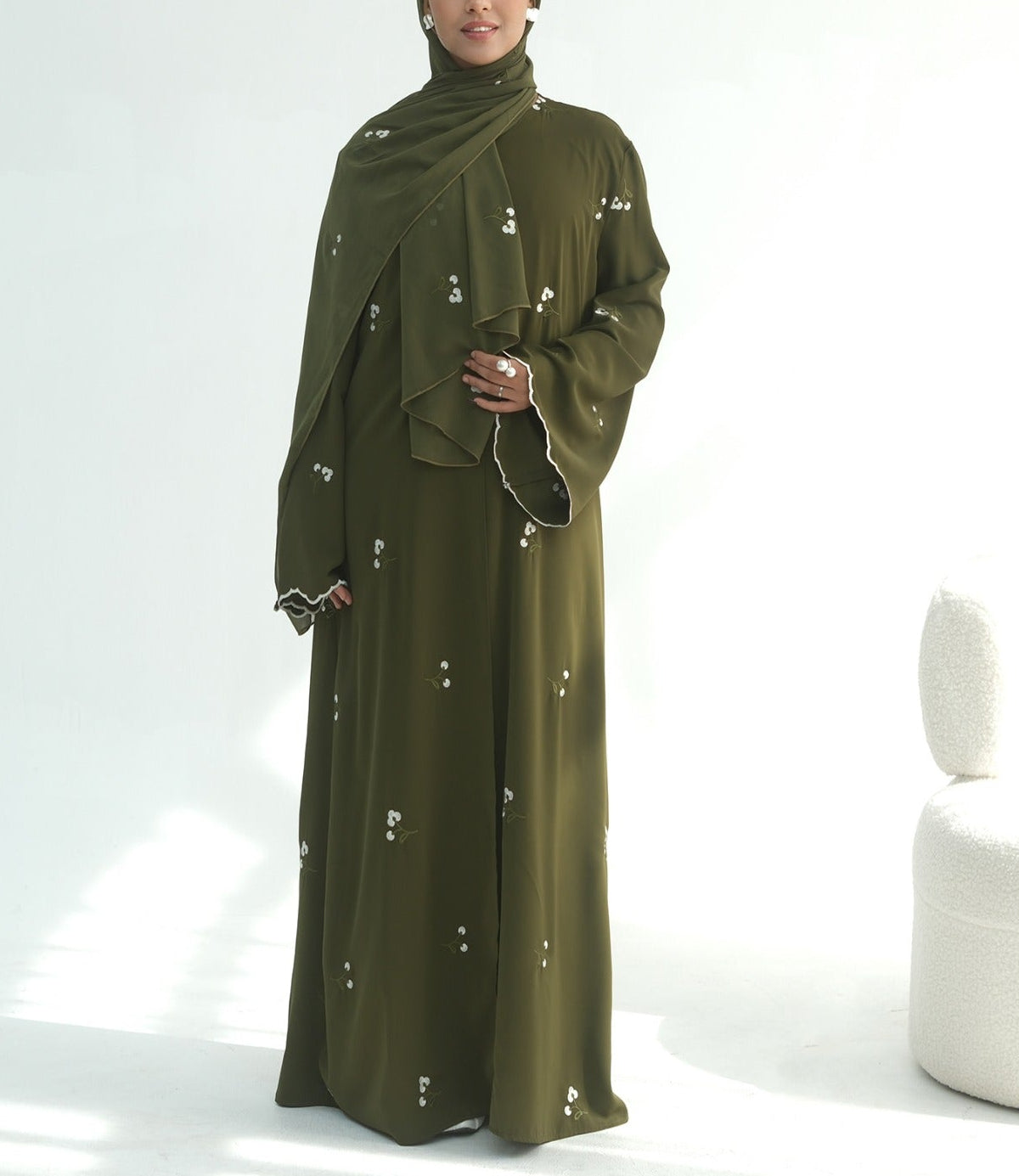 Madiha Floral Abaya & Hijab