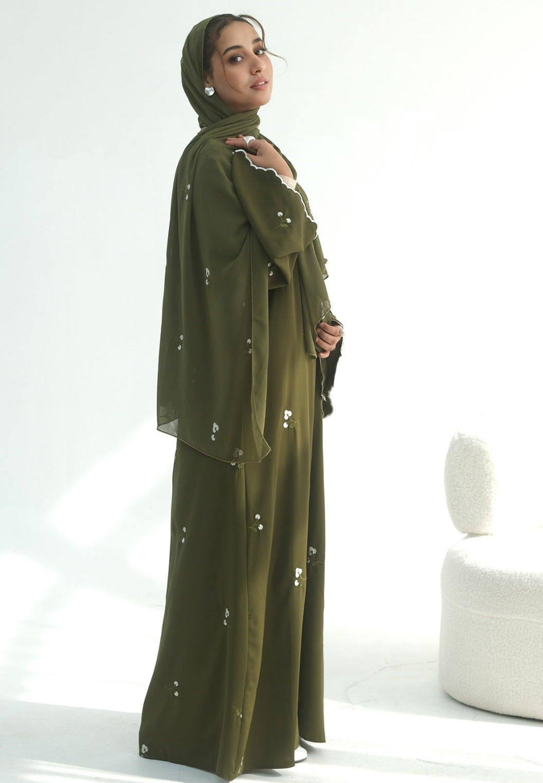 Madiha Floral Abaya & Hijab